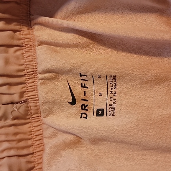 Nike shorts - Picture 2 of 2